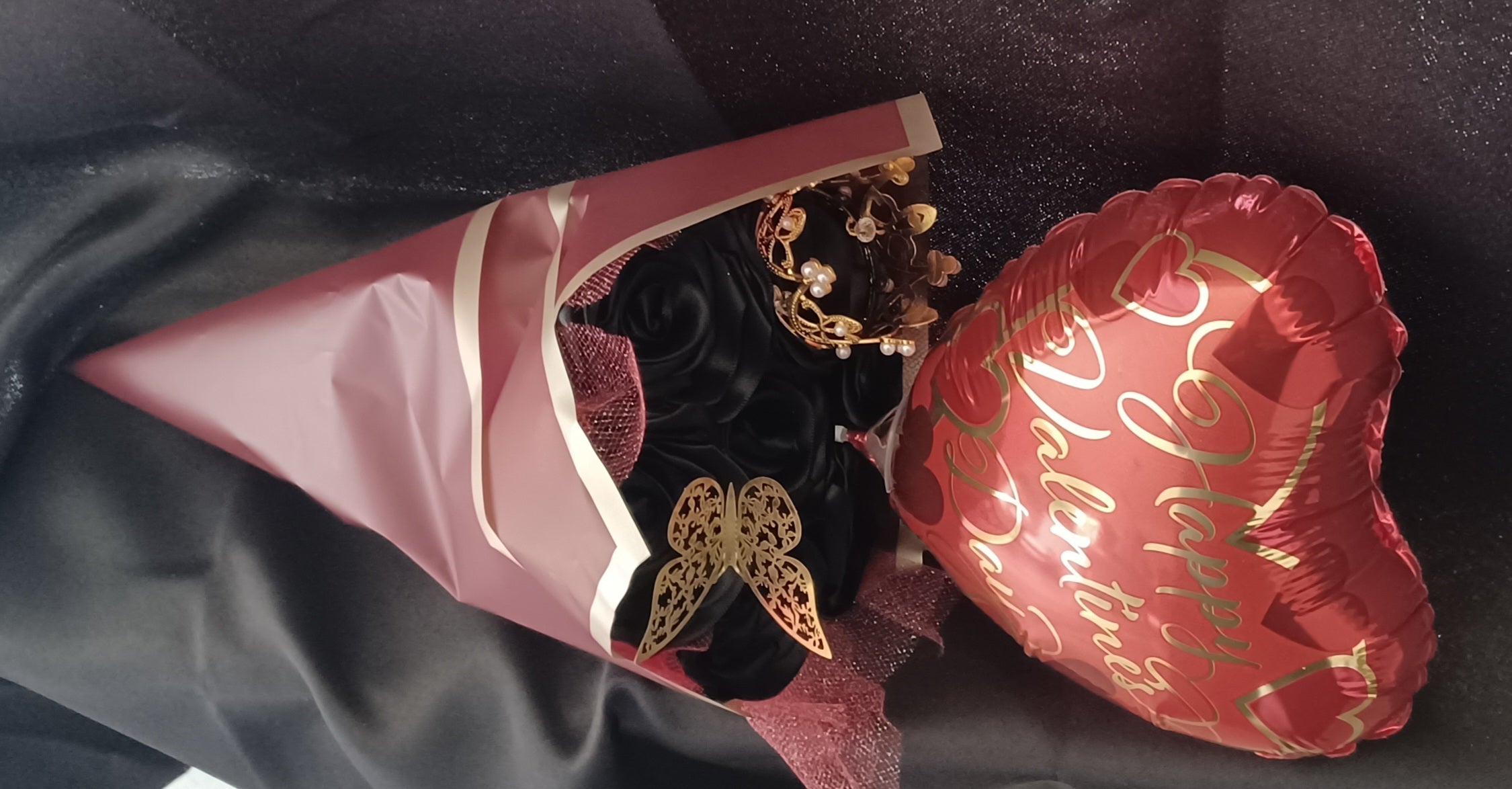 Seven Ribbon Rose Bouquet